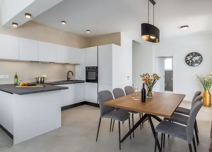 빌라 Bella N Višnjan